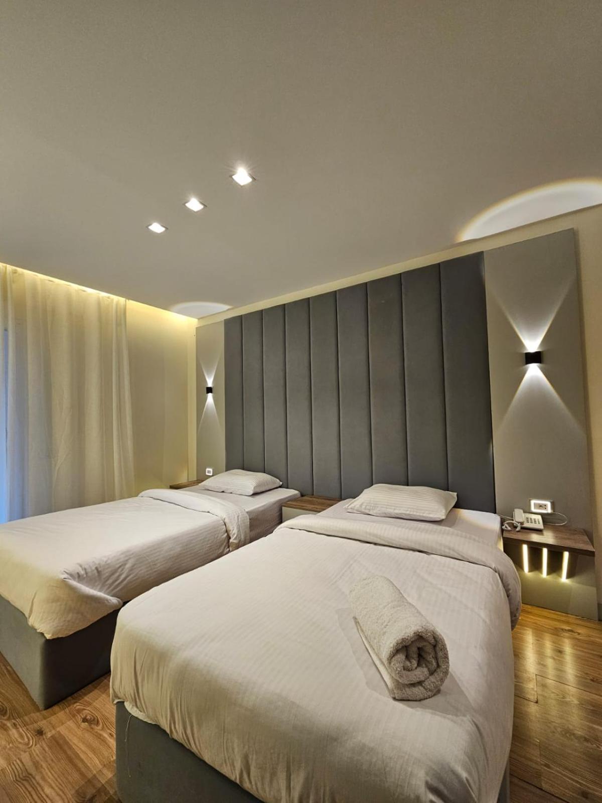 Sheraton Ocean 7-private Hotel *